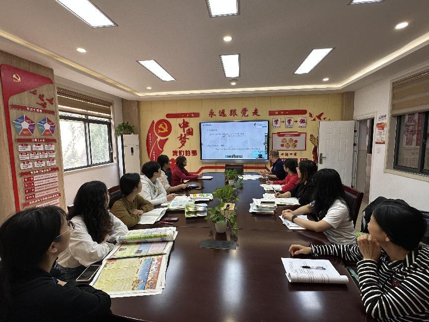 数学组新闻稿_html_4c0f0a2b.jpg
