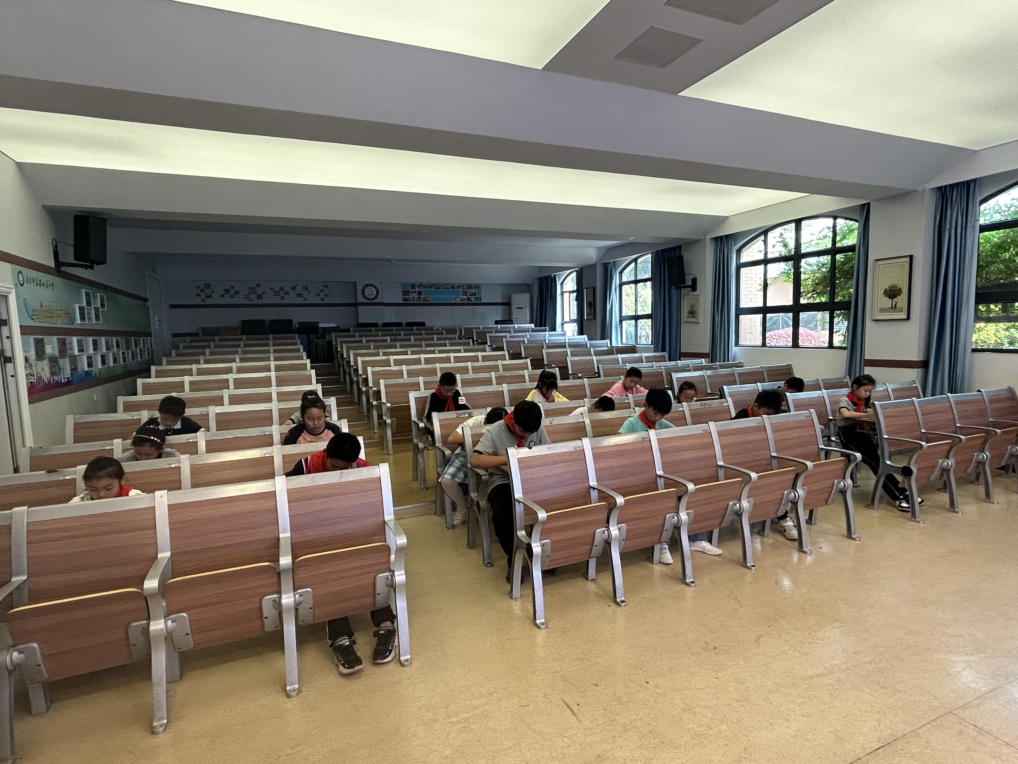 新闻稿(2)_html_80e8dce.jpg