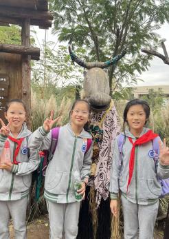 红山寻童趣 栖霞赏秋韵_html_1915a336.jpg