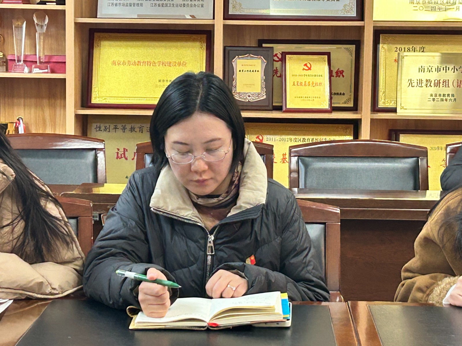 f460943295904701342a31b5922ae65b.jpg f460943295904701342a31b5922ae65b.jpg