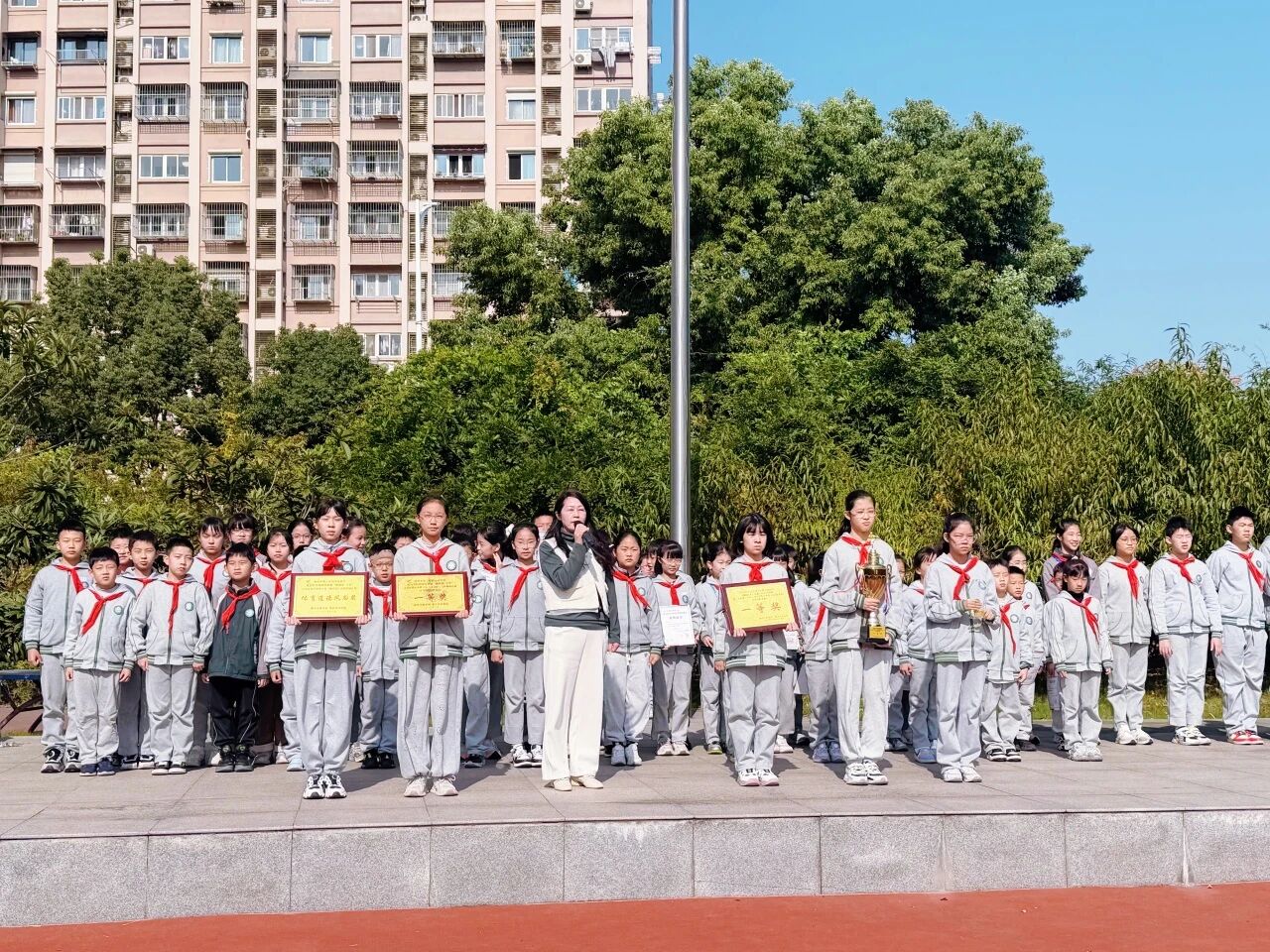 IMG_1565.JPG IMG_1565.JPG