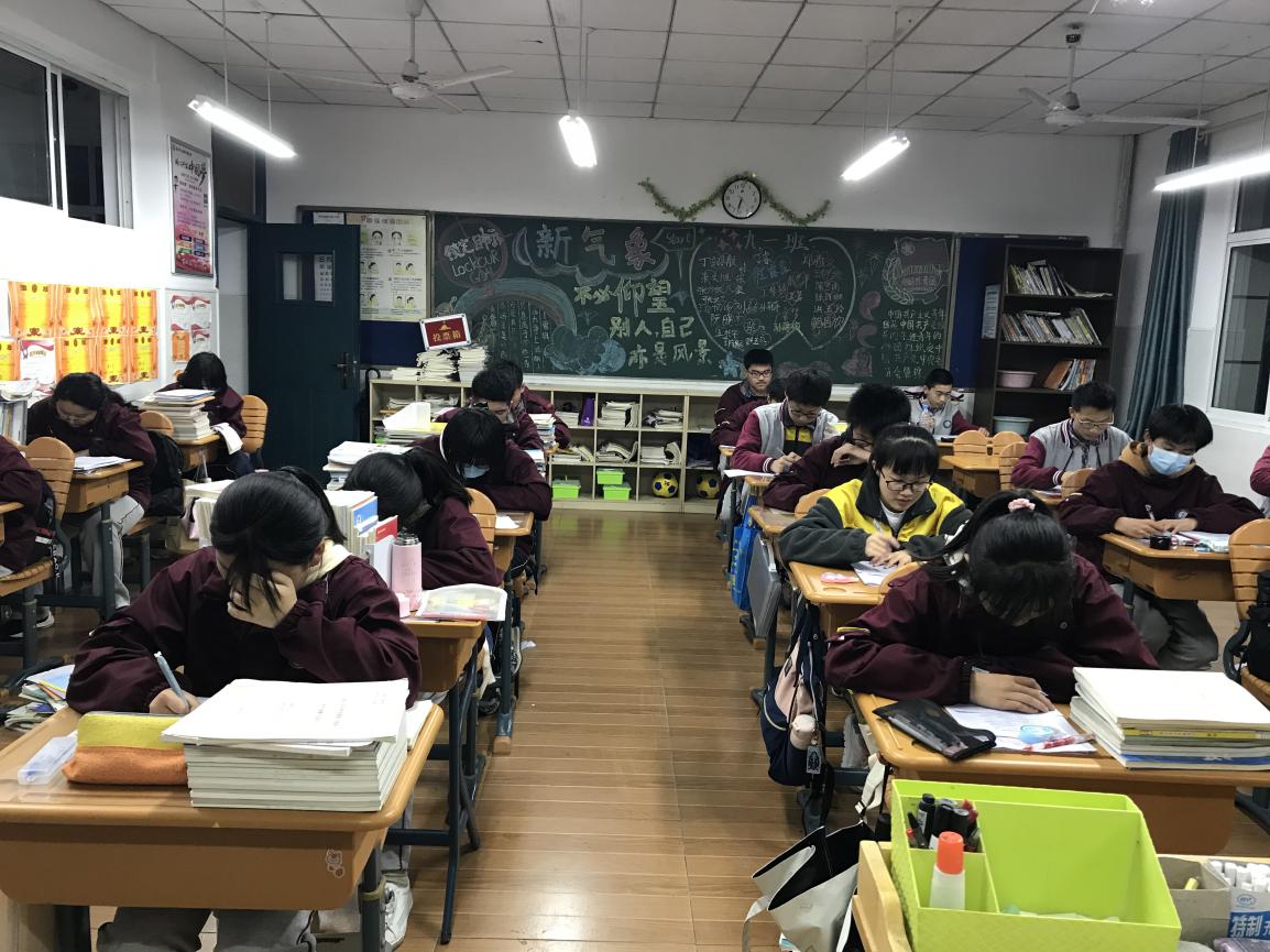 中桥中学学科竞赛活动_html_87cf3ba.jpg