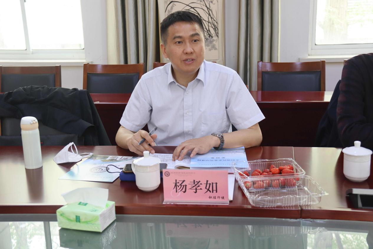 省级调研专家组莅临中桥中学 调研指导_html_7d2f0326.jpg