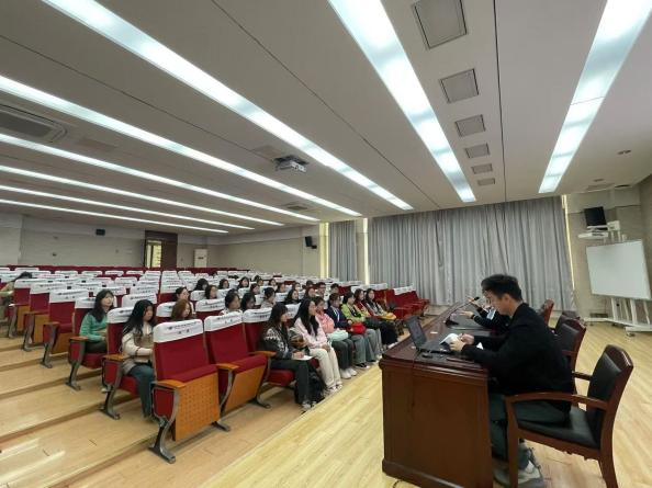 【筑梦杏坛】南京市金陵小学迎来南师大教科院实习生_html_29ae3c2a.png