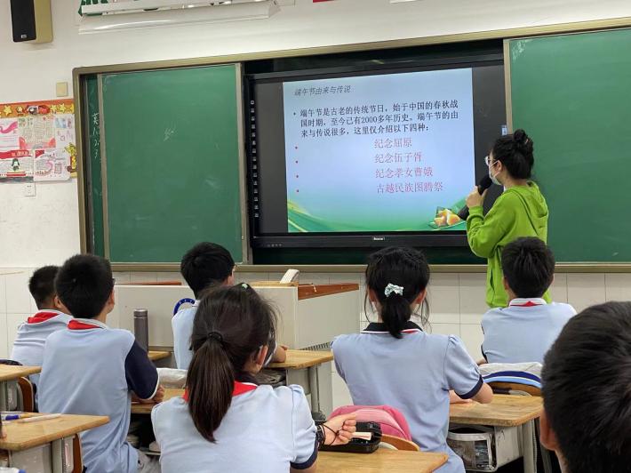 【尚真华电】巧手爱劳动，“粽”享端午情——华电中学开展端午节传统文化教育系列活动_html_3573318b.jpg