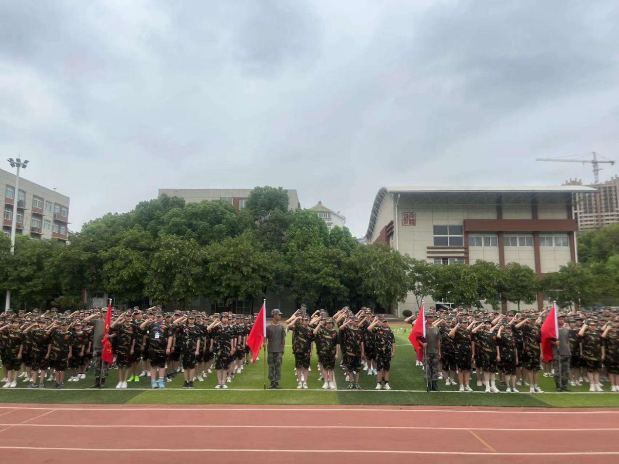 【尚真华电】军姿飒爽显风采，砥砺奋进正当时_html_m716d3290.jpg