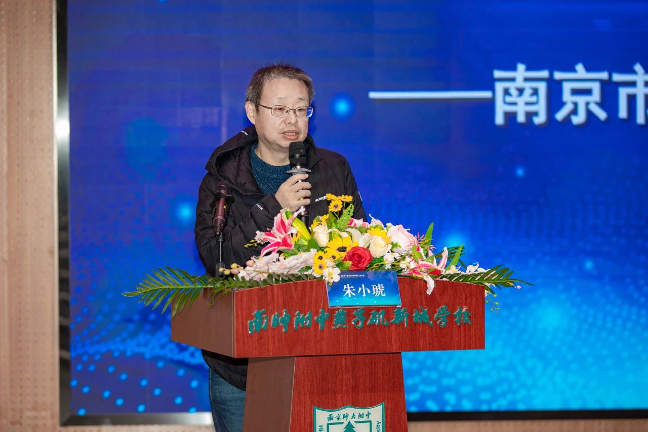新闻1_html_m7f67ccfb.jpg