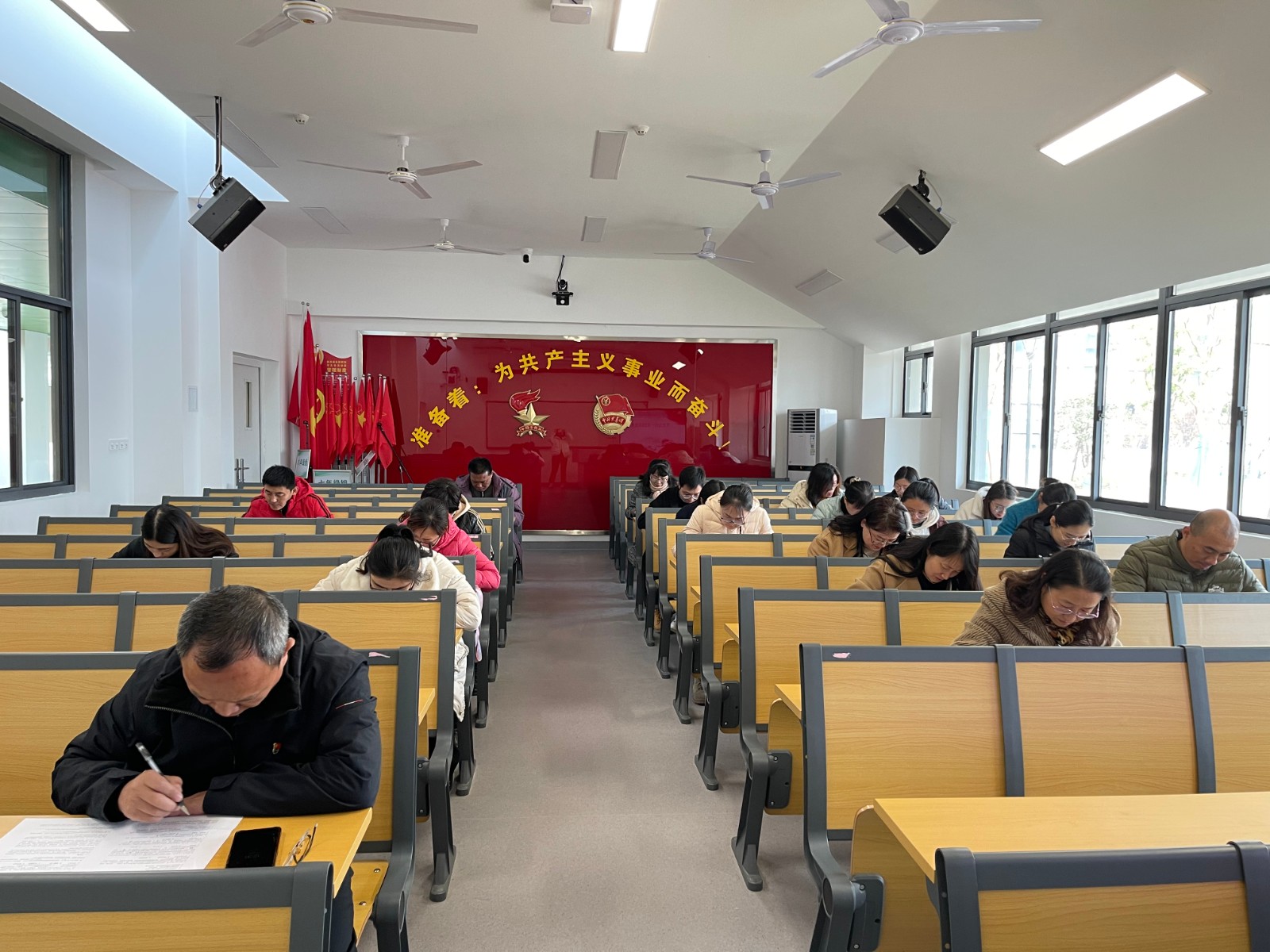 微信图片_20211212192708.jpg