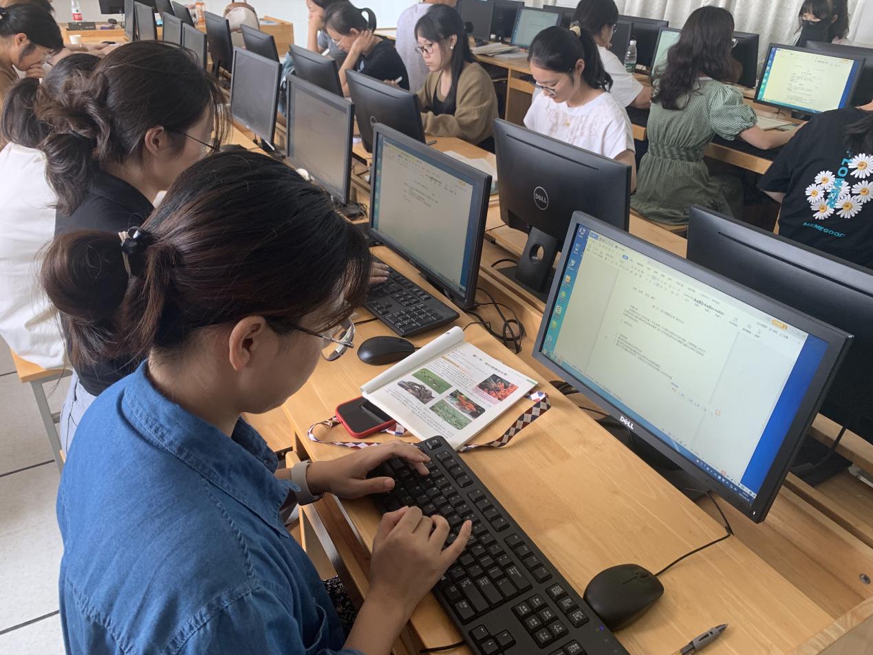 2023年青年教师培训会新闻稿（初稿）_html_6ce929a6.jpg