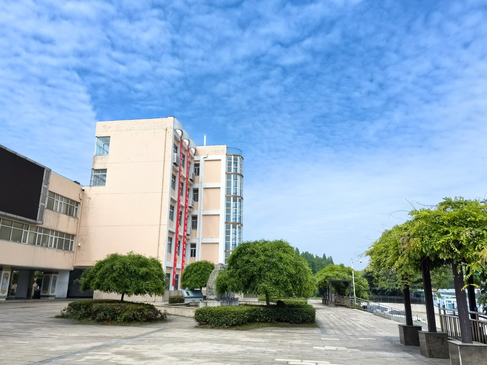 【百炼石苑·美丽校园】