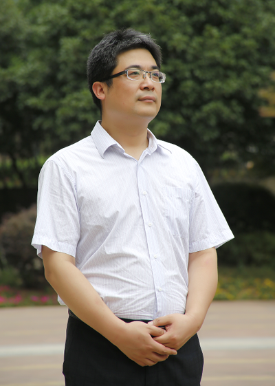 夏勇.png