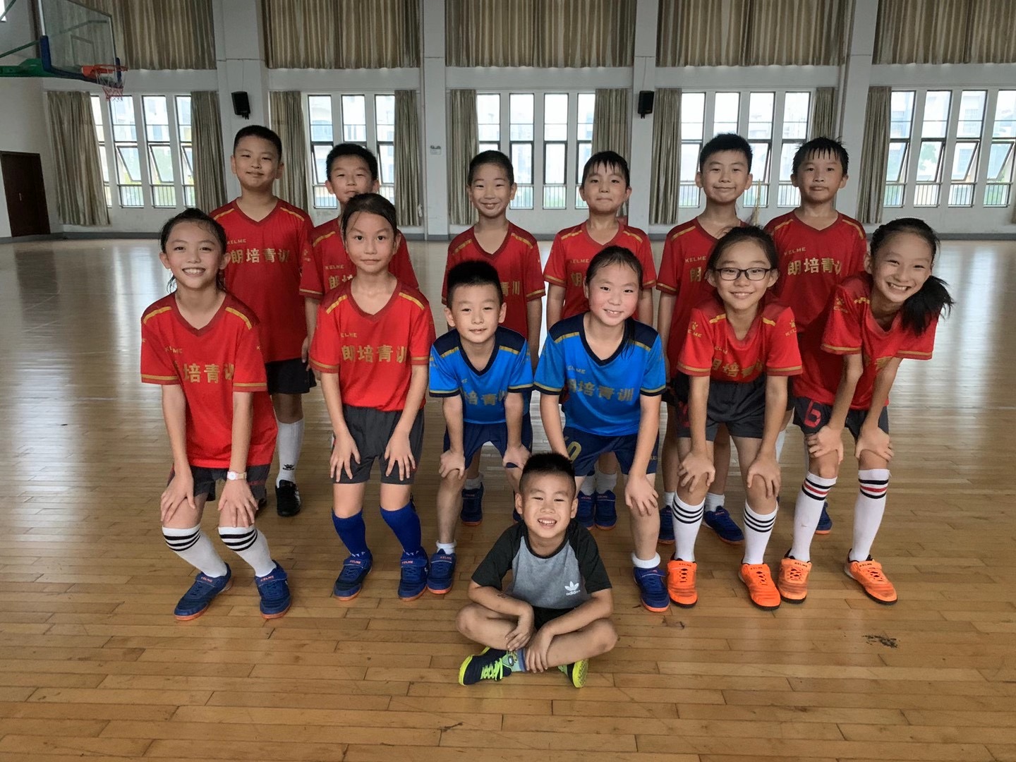 足球夏令营活动方案_html_m3dc72019.jpg
