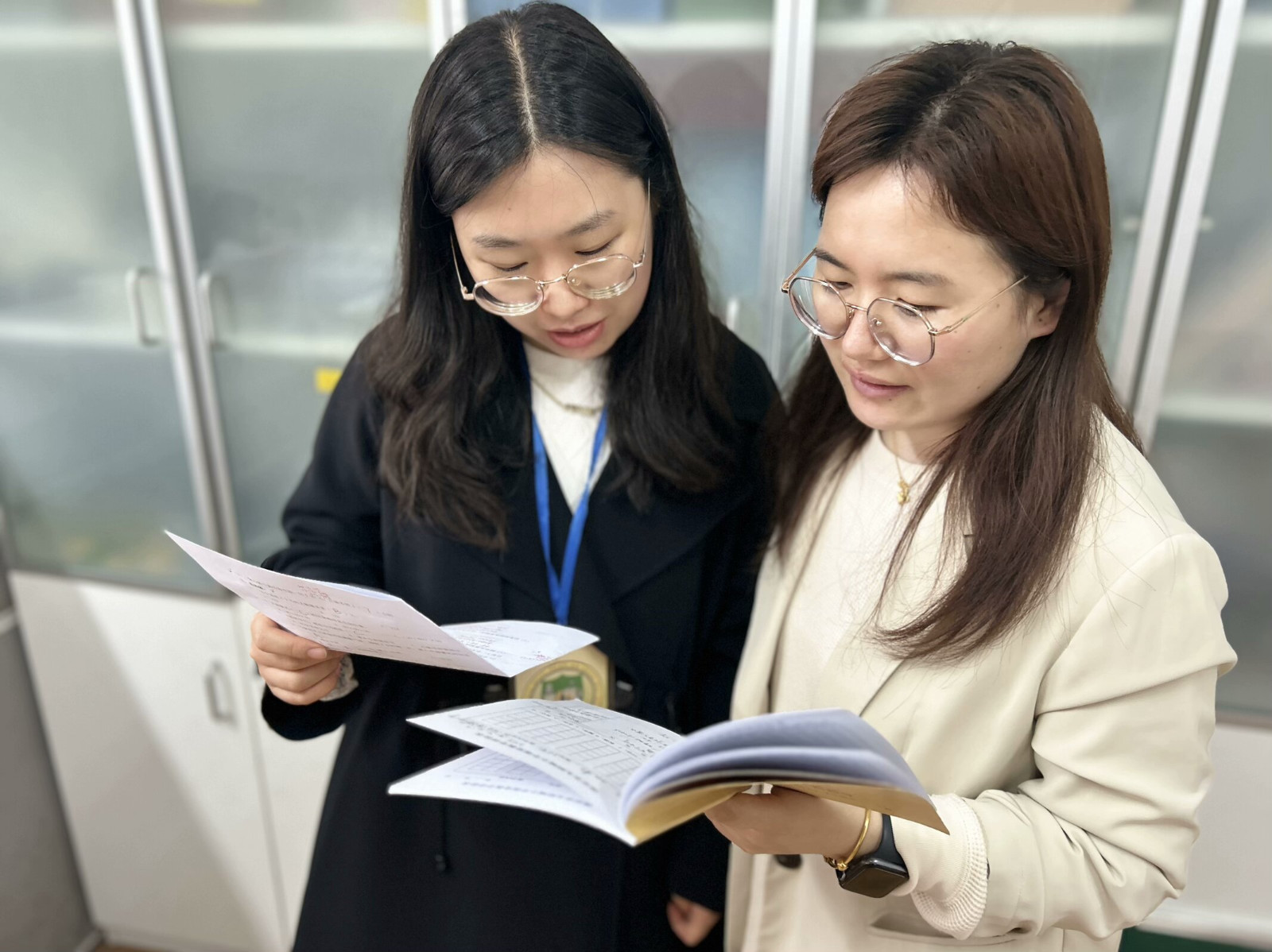 【花港一小】“守”好主阵地   “推”出新成长（九十五）——花港第一小学推门听课活动