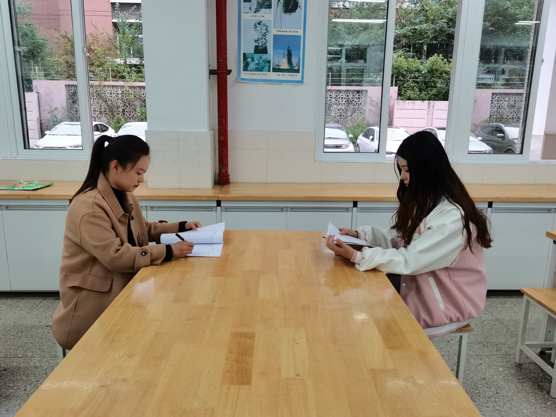 科学组.jpg