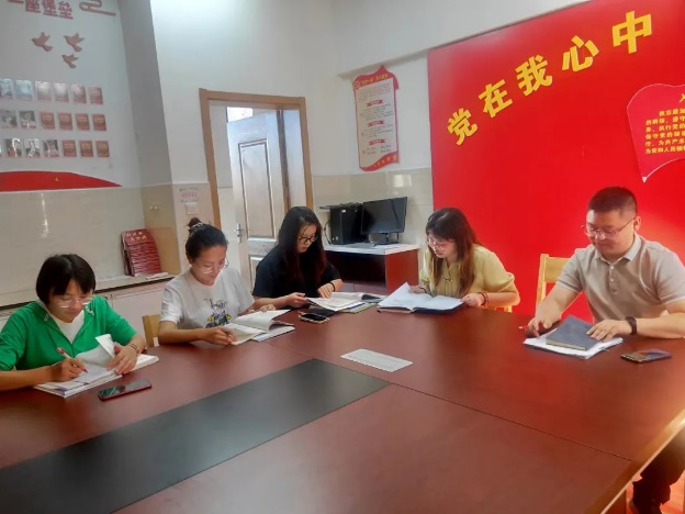 【纯正迈初·教学】砥砺深耕展风采，微课大赛促成长_html_m4e9c0ad2.jpg