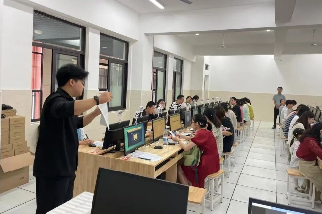 【纯正迈初·教学】教育数字化，赋能新课堂——点阵笔项目在迈初落地_html_m2c4c049a.jpg
