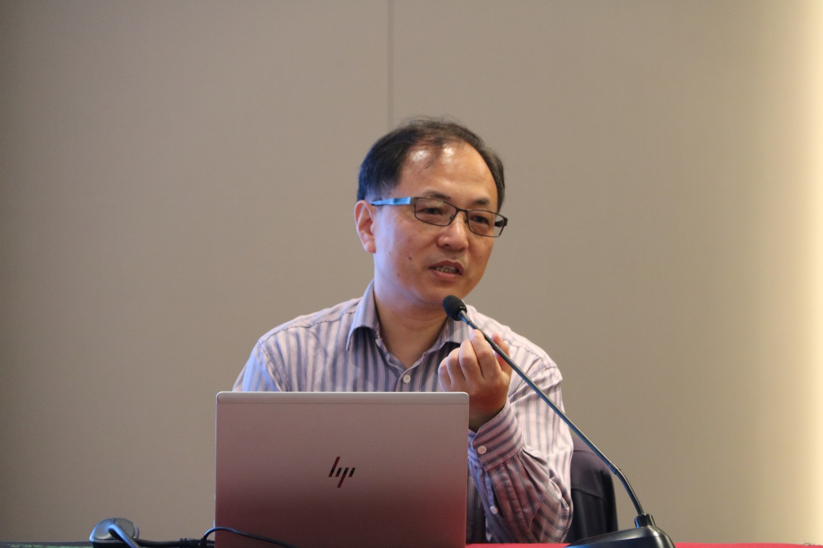9 讲座-朱建明.JPG