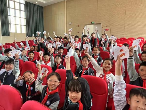 南京市丁家庄第三小学2022年秋学期大队委换届选拔活动_html_12d6d03b.jpg