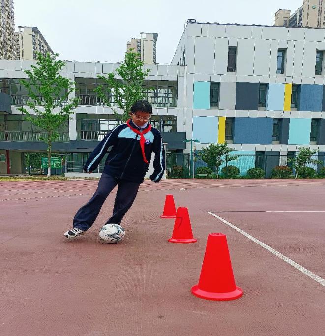 【正学丁三·教学】趣享运动 “童”样精彩 ——丁家庄第三小学“艺之独秀”嘉年华活动“射苑”中期考核活动侧记(1)_html_4ef23944.jpg