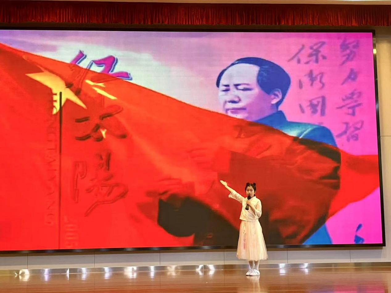 正学丁三•德育】颂千古诗词 扬爱国情怀(1)_html_1b03cbcb.jpg