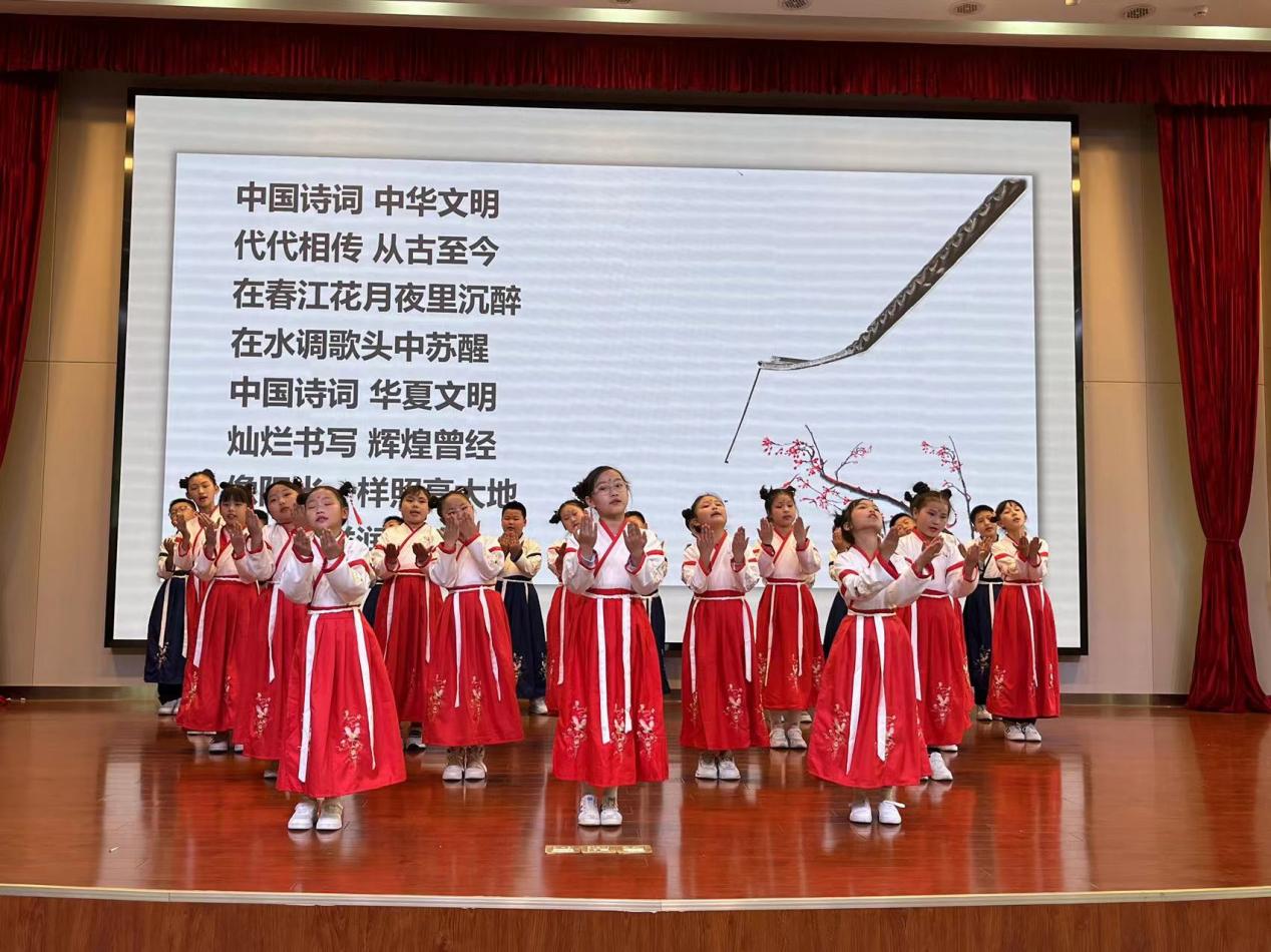 正学丁三•德育】颂千古诗词 扬爱国情怀(1)_html_m3e4efae7.jpg
