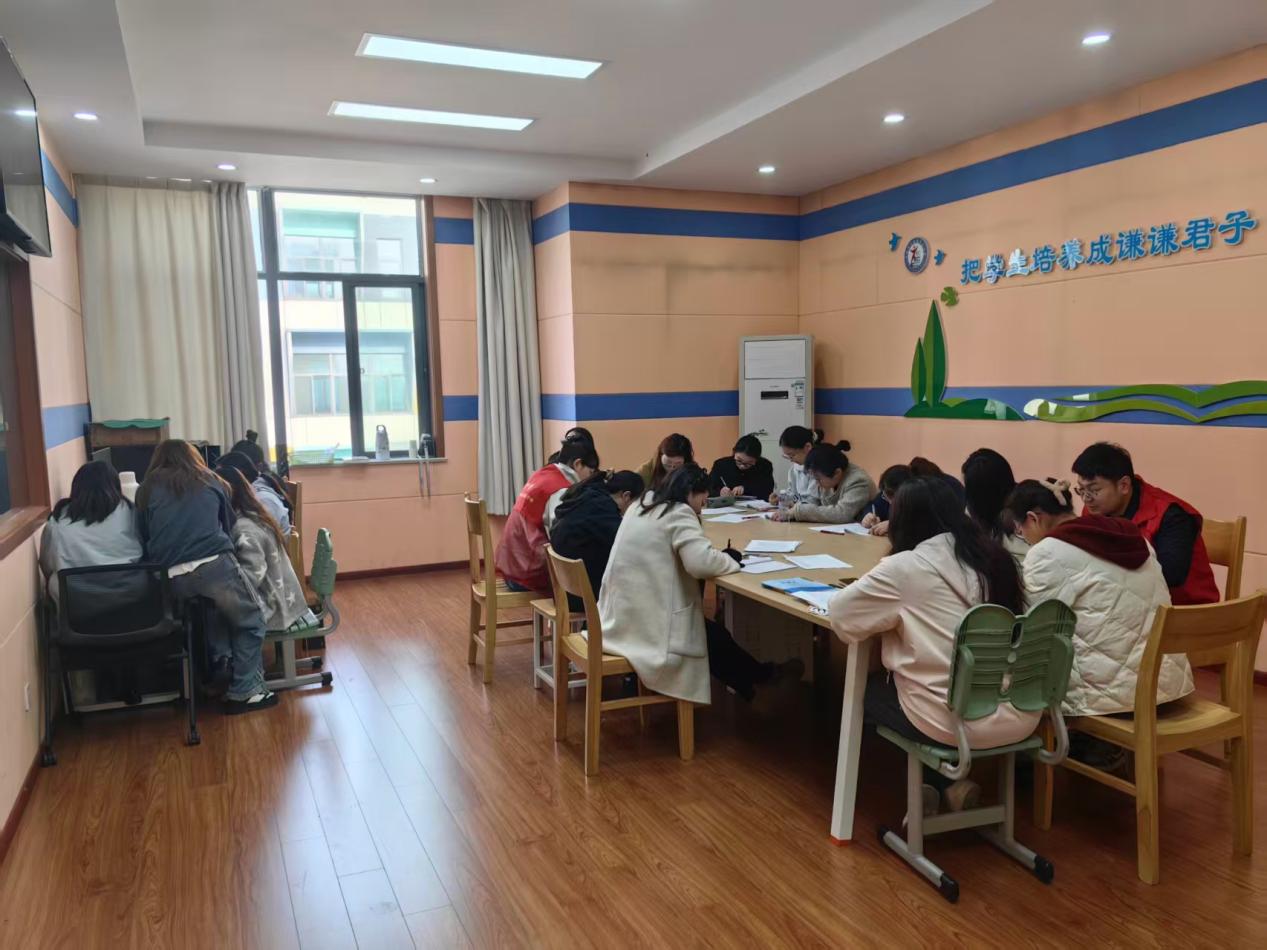 【正学丁三&middot;教学】以研促教，共研语文之美——南京市丁家庄第三小学语文组校本研讨课侧记(1)_html_1f446fe6.jpg