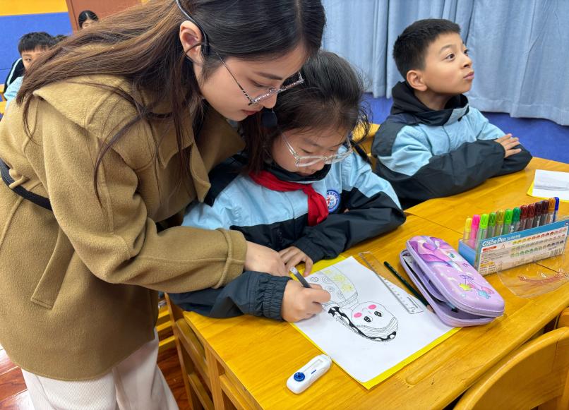 【正学丁三】以美育人，向美而行——丁家庄第三小学美术教研课侧记_html_m3a9b9c.jpg