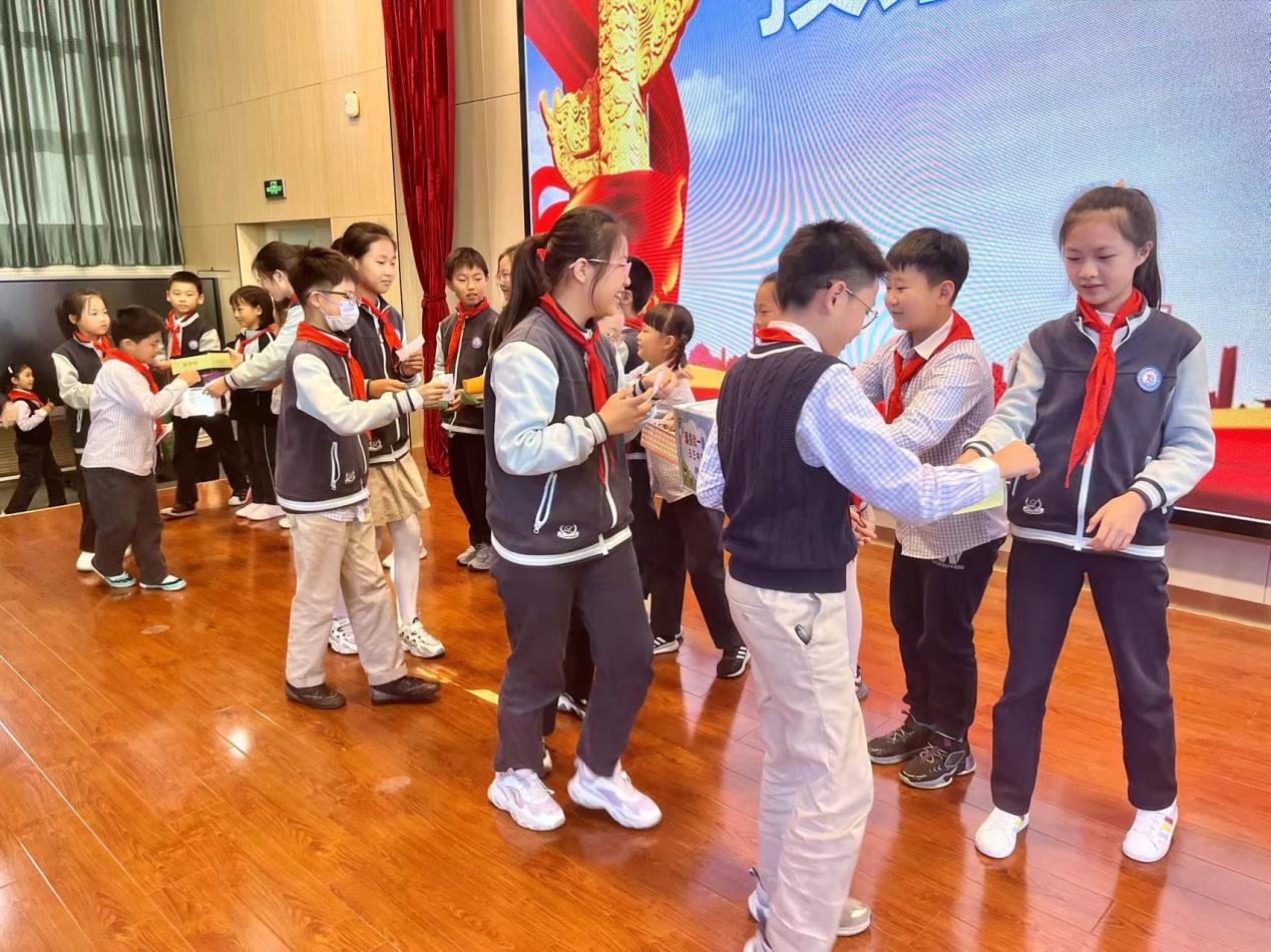 【正学丁三】逐梦红领巾，争当好队员——丁家庄第三小学少代会侧记_html_mb170f04.jpg