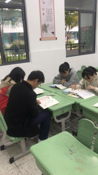 第九周【正学丁三】集体备课，教师成长的平台_html_6991699d.jpg