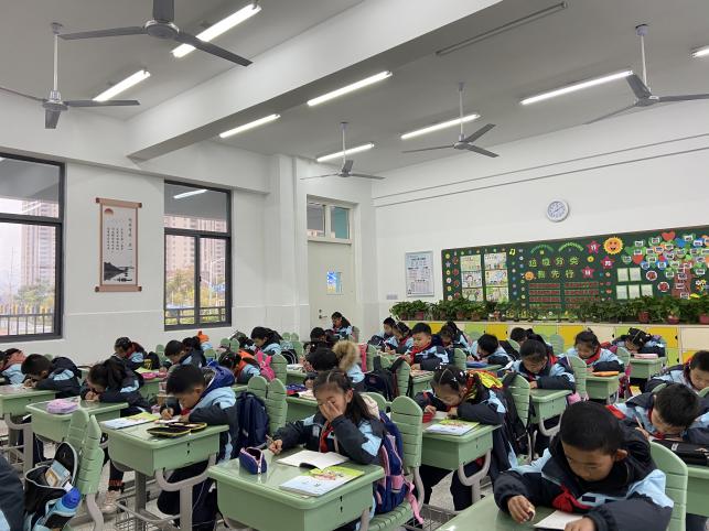 【正学丁三】以赛促学 提升能力_html_m2589fc50.jpg