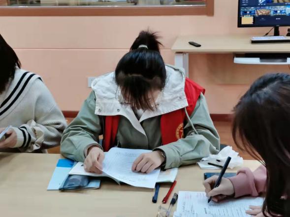 【正学丁三】德法涵养责任意识，共建绿色健康生活_html_865e1f8.jpg