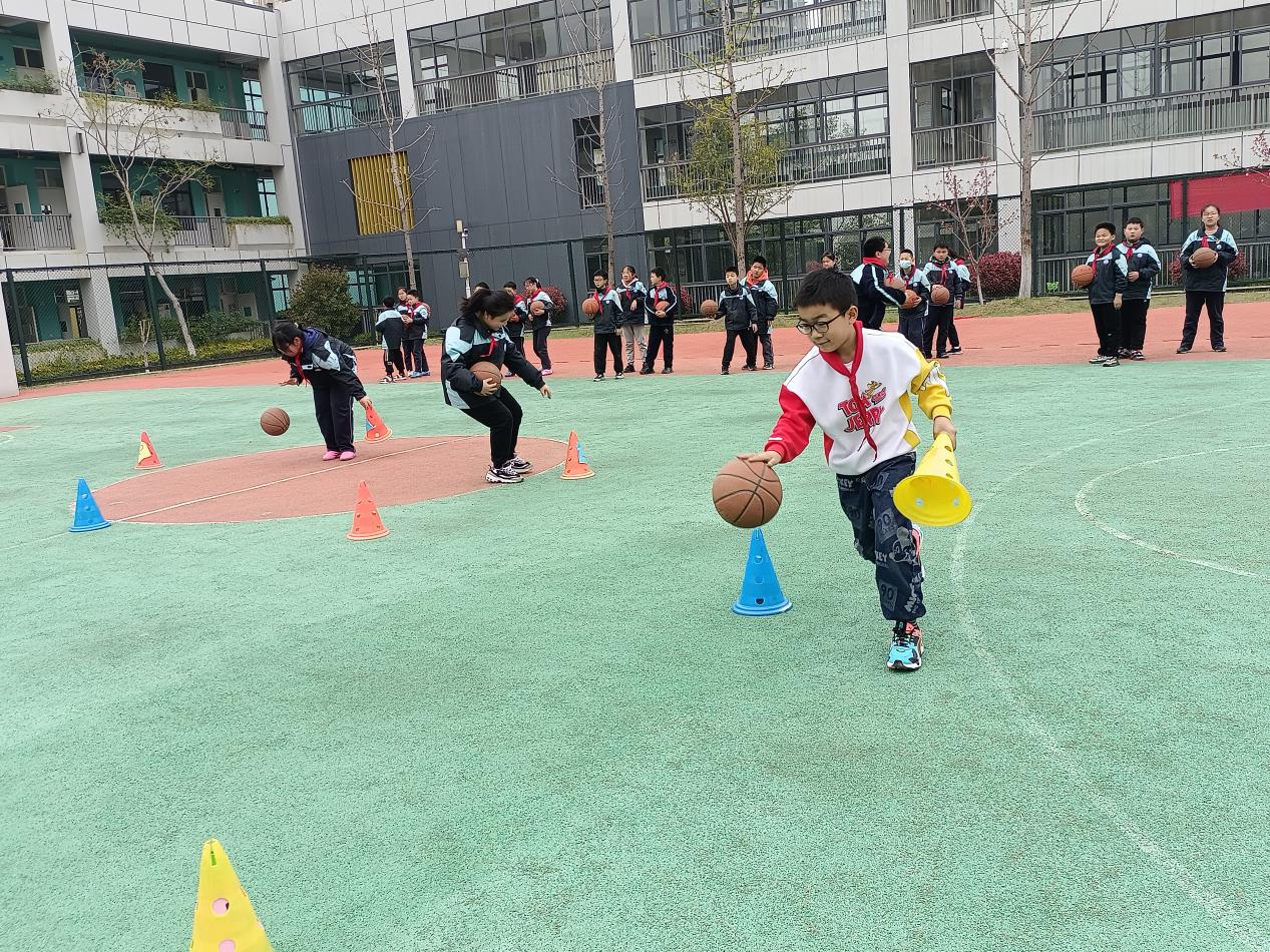 体育组赛课_html_12df981e.jpg