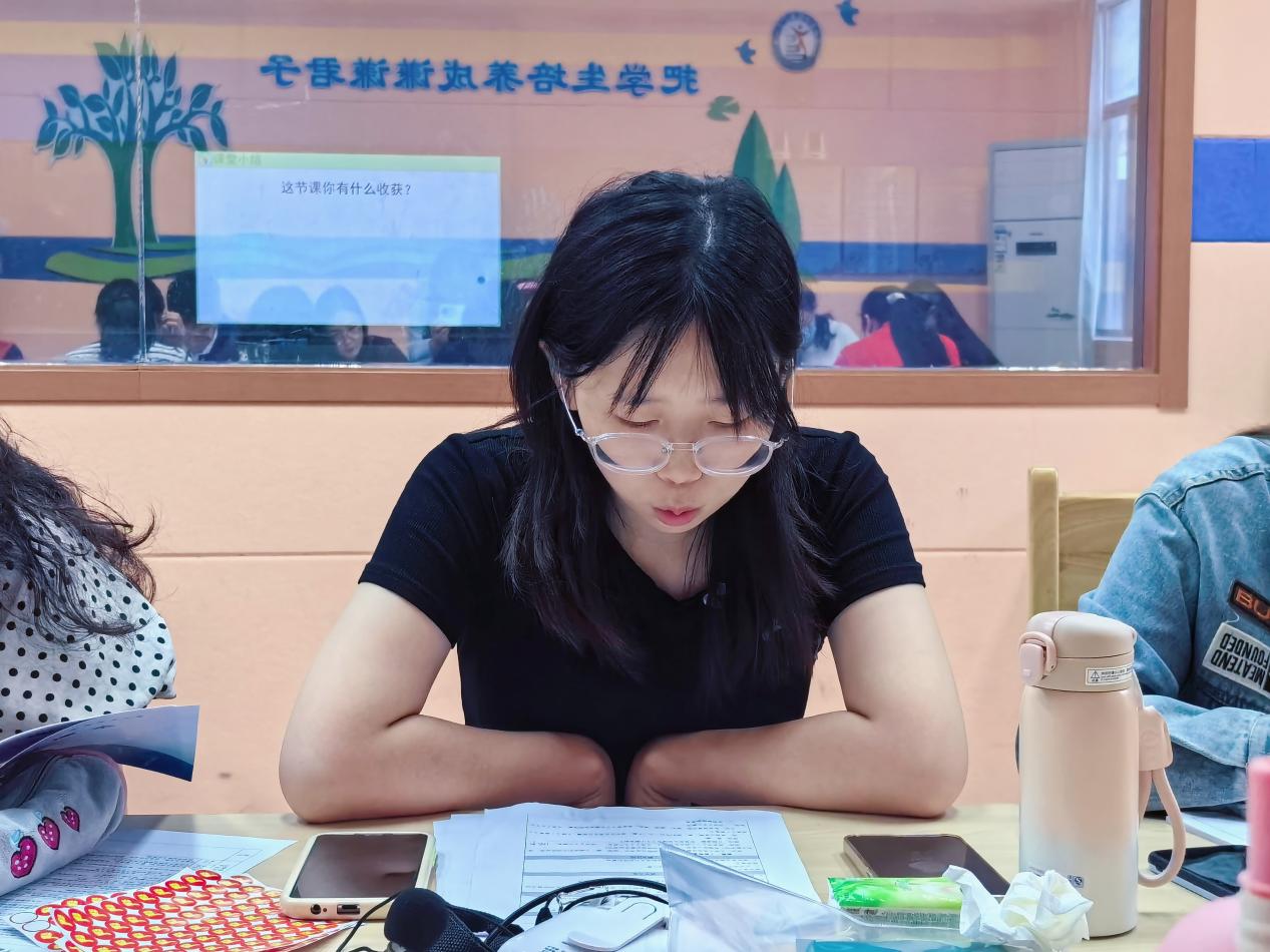 9.25数学组教研活动报道_html_43e1de9a.jpg
