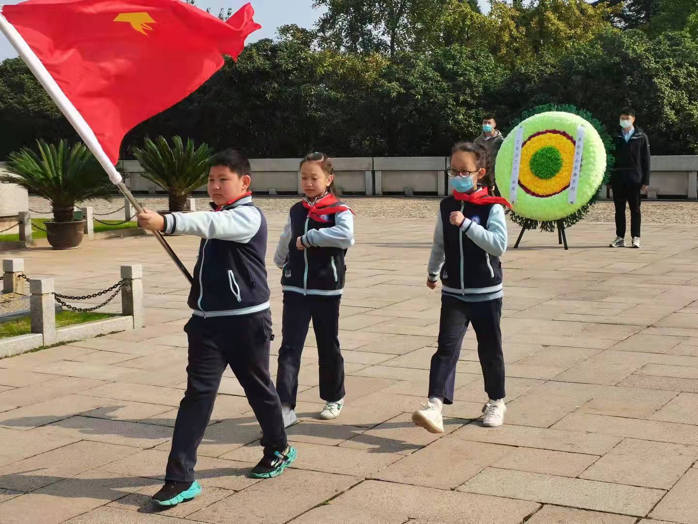 【正学丁三】雨花祭英烈 科技促发展_html_m2f8d509f.jpg
