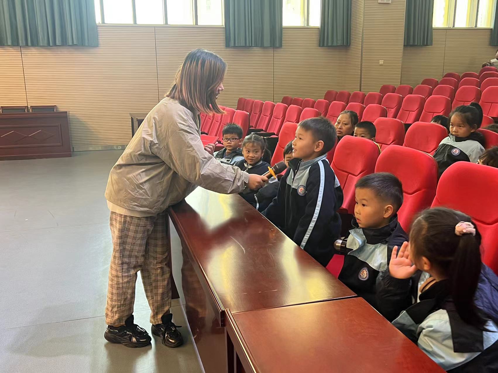 【正学丁三·教学】“书香润心灵，阅读丰底蕴 ”——南京市丁家庄第三小学第五届读书节一年级组活动侧记_html_m58c9adc8.jpg