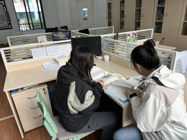 丁三小英语组第13周集体备课报道_html_m6084dea1.gif