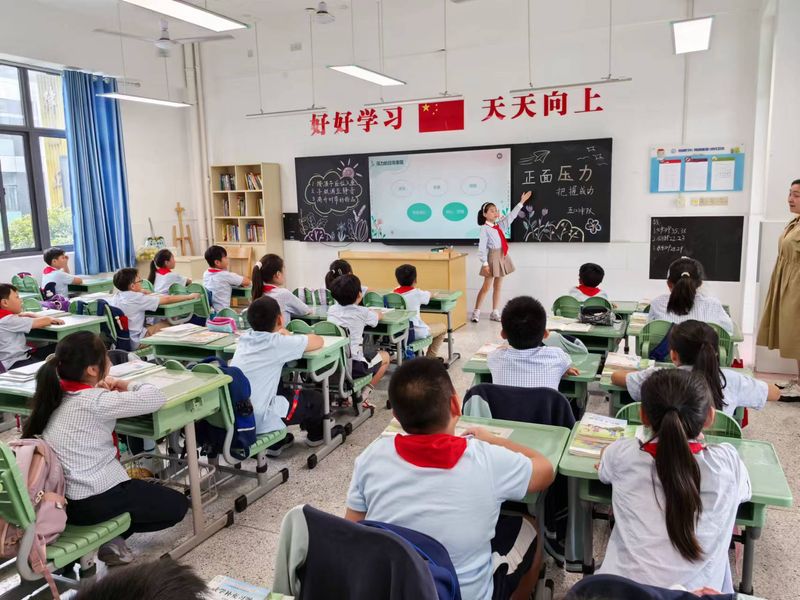 【正学丁三·德育】“正面压力 把握成功”——丁家庄第三小学心理活动课侧记(1)_html_m22946f6a.jpg