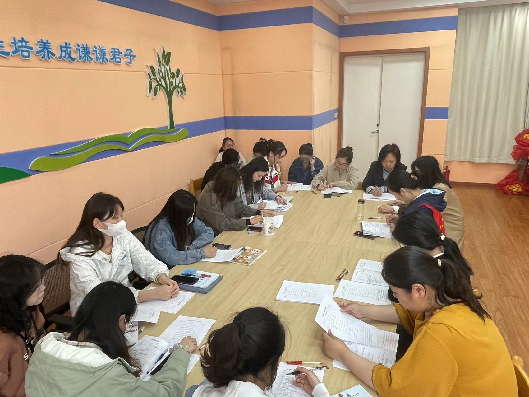 语文教研报道_html_m67895bb5.jpg