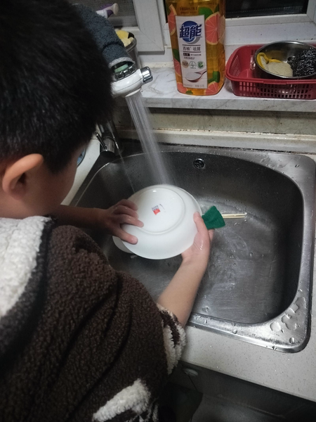 【正学丁三·德育】福龙迎新春·劳动最光荣——南京市丁家庄第三小学二年级争做吃苦耐劳的“实干龙”_html_m53e7abfe.png