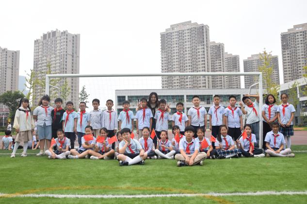 【正学丁三】学习身边榜样 激发奋进力量——南京市丁家庄第三小学榜样教师宣传活动侧记（十二）_html_6e35808f.jpg