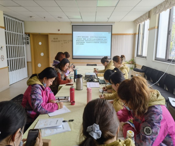 2021.3.18 张静 【教师成长】教而不研，行之不远——地理文化_html_39cf71fd.jpg