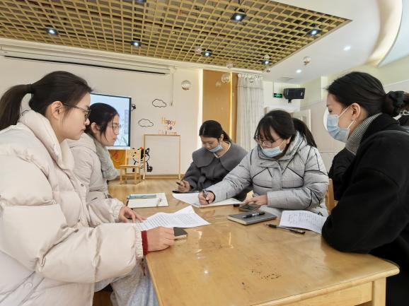 250102同题异构展风采互学共研促成长_html_29b3a134.jpg