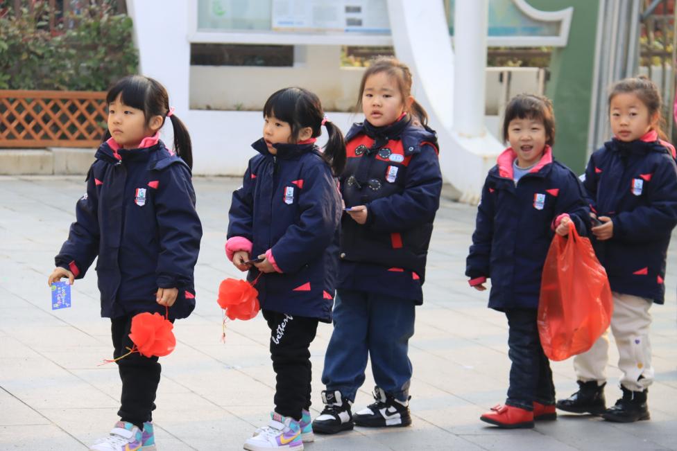 生命迈幼 花样童年_html_m1b1a6eab.jpg