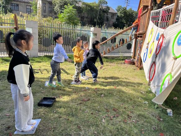 定稿：迈幼嘉誉山分园晨锻评比新闻稿修改(1)_html_m2ecc5857.jpg