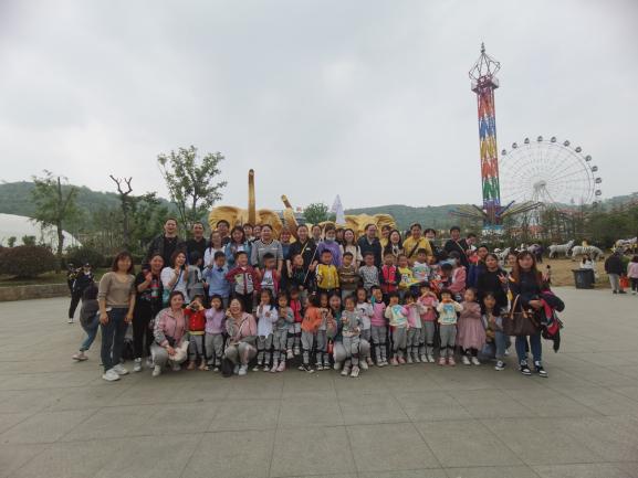 金牛湖春游报道文稿_html_33b3c4a2.jpg