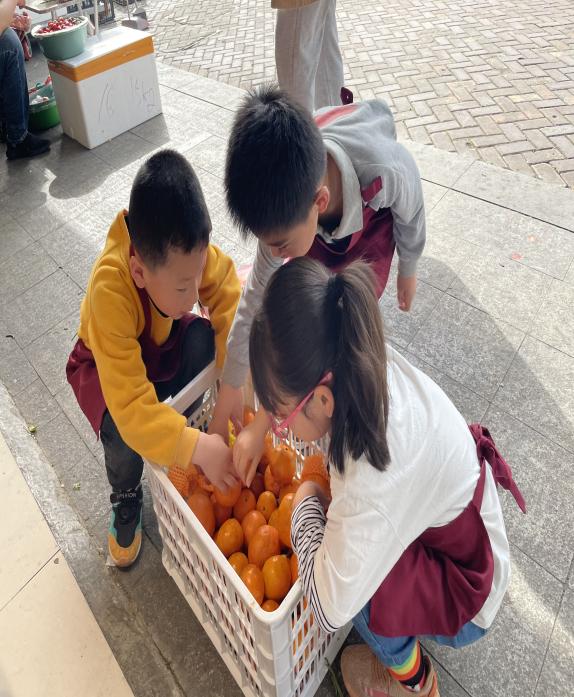 劳动最光荣（鲁苏婉）(1)_html_639cee94.jpg