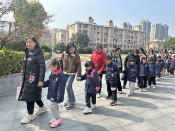 2025.3.10周颖【生命迈幼童年畅玩】记迈幼瑜憬湾分园2025年春 (1)_html_7733dd9f.png