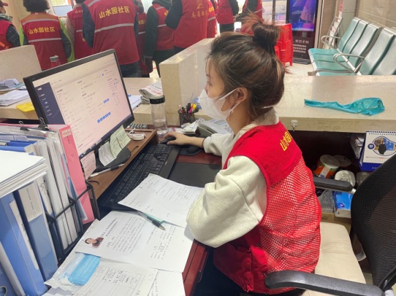 4.14师德培训报道_html_m62195343.jpg