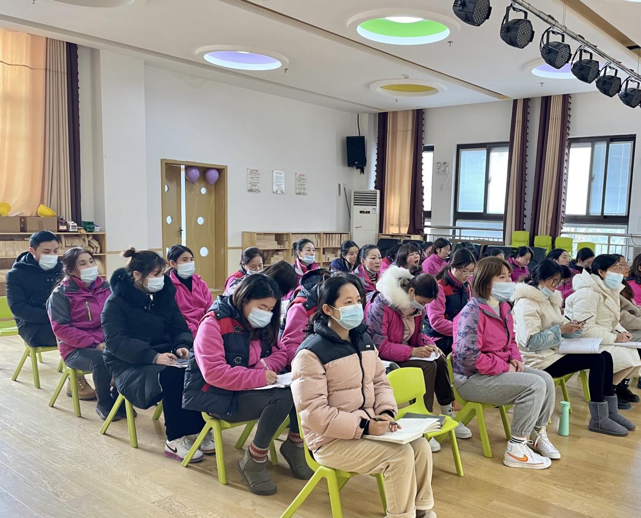 2021.1.13 刘天悦 疫情防控工作专项会议_html_236894be.jpg