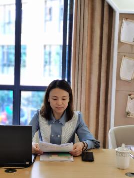 （生命迈幼·特色课程）科研兴校 助推发展(1)(4)_html_e7e82a5.jpg